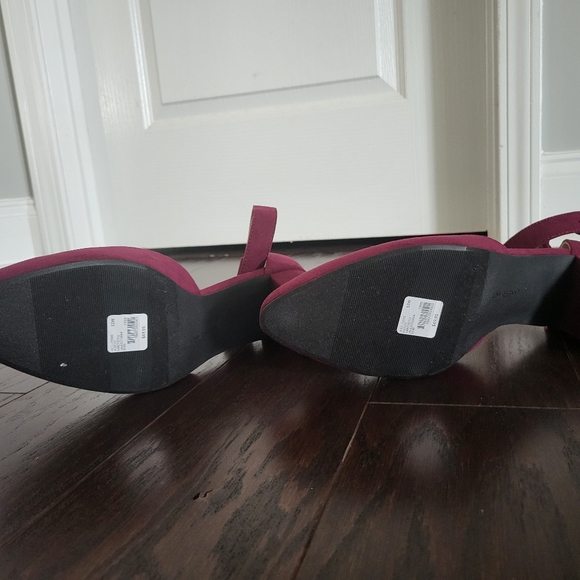 Heels - Picture 6 of 6